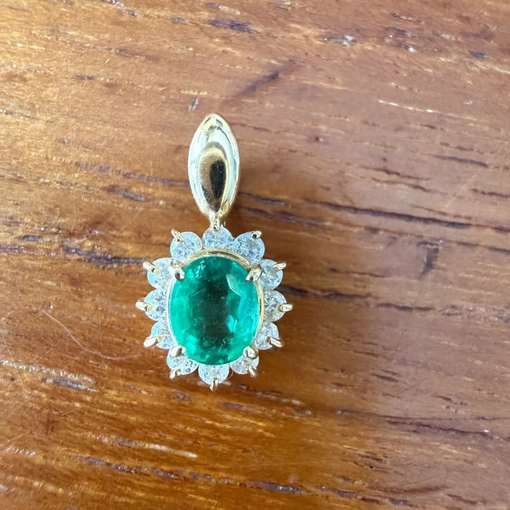 Emerald with Diamonds Dainty Pendant in K18 Yellow Gold